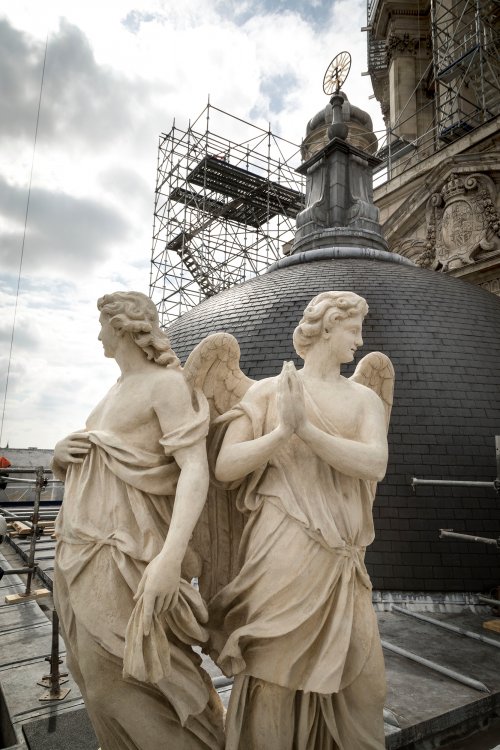 Les anges et les génies sont en place.